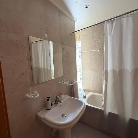 Leopalames Apartment, Apartment *